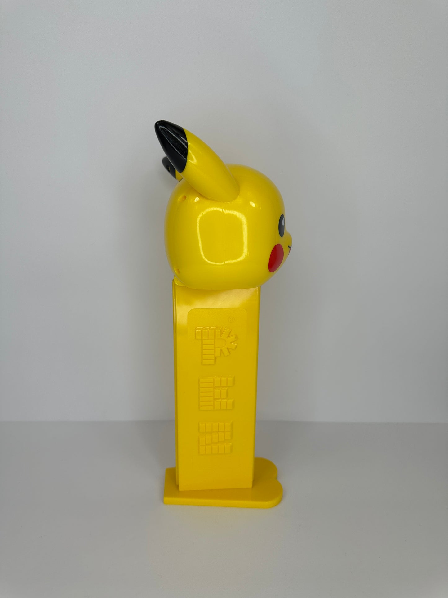 Pokémon Pikachu Giant PEZ