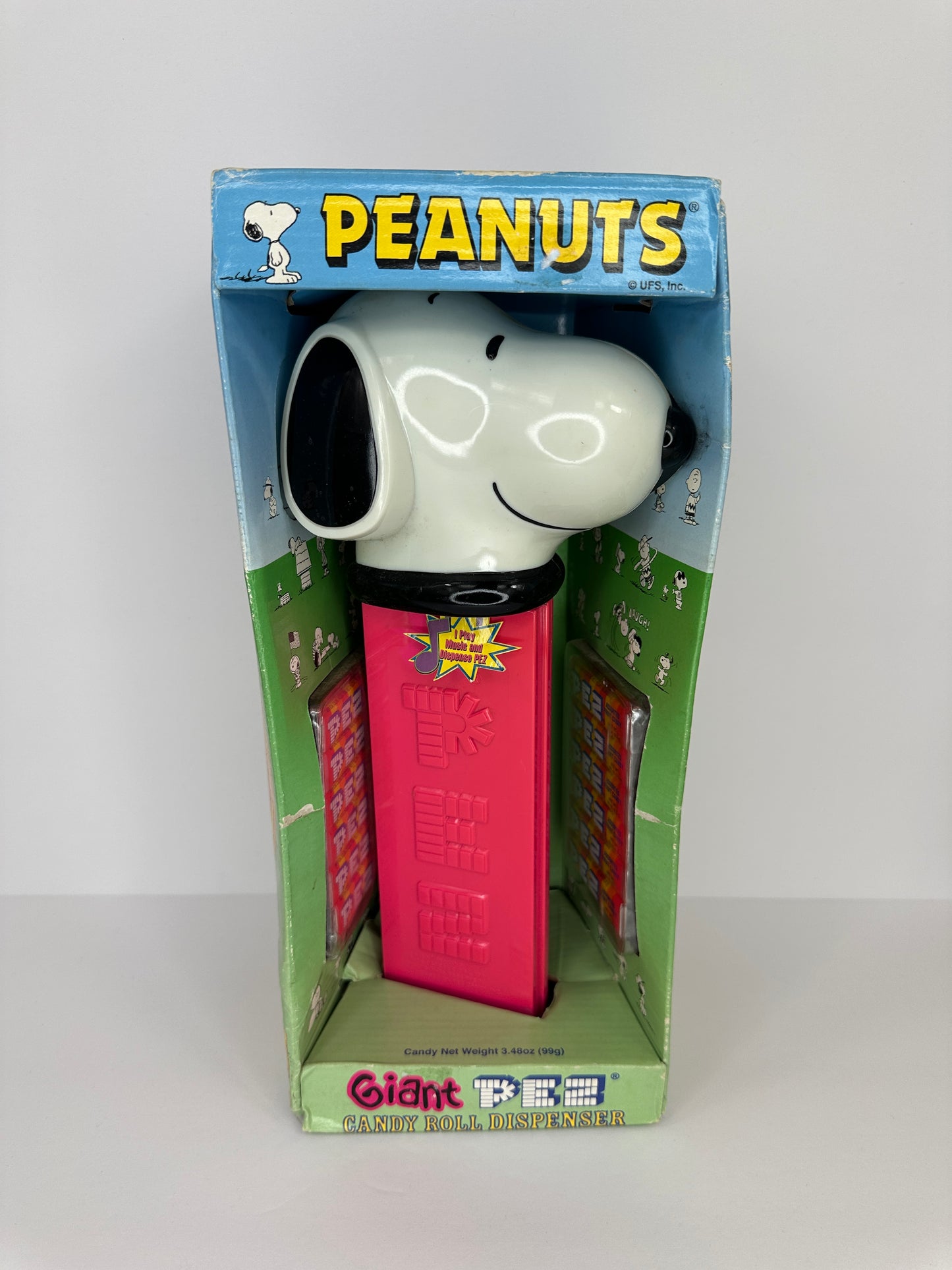 Peanuts Snoopy Giant PEZ